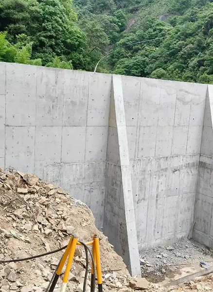淮安清浦区重力式挡土墙